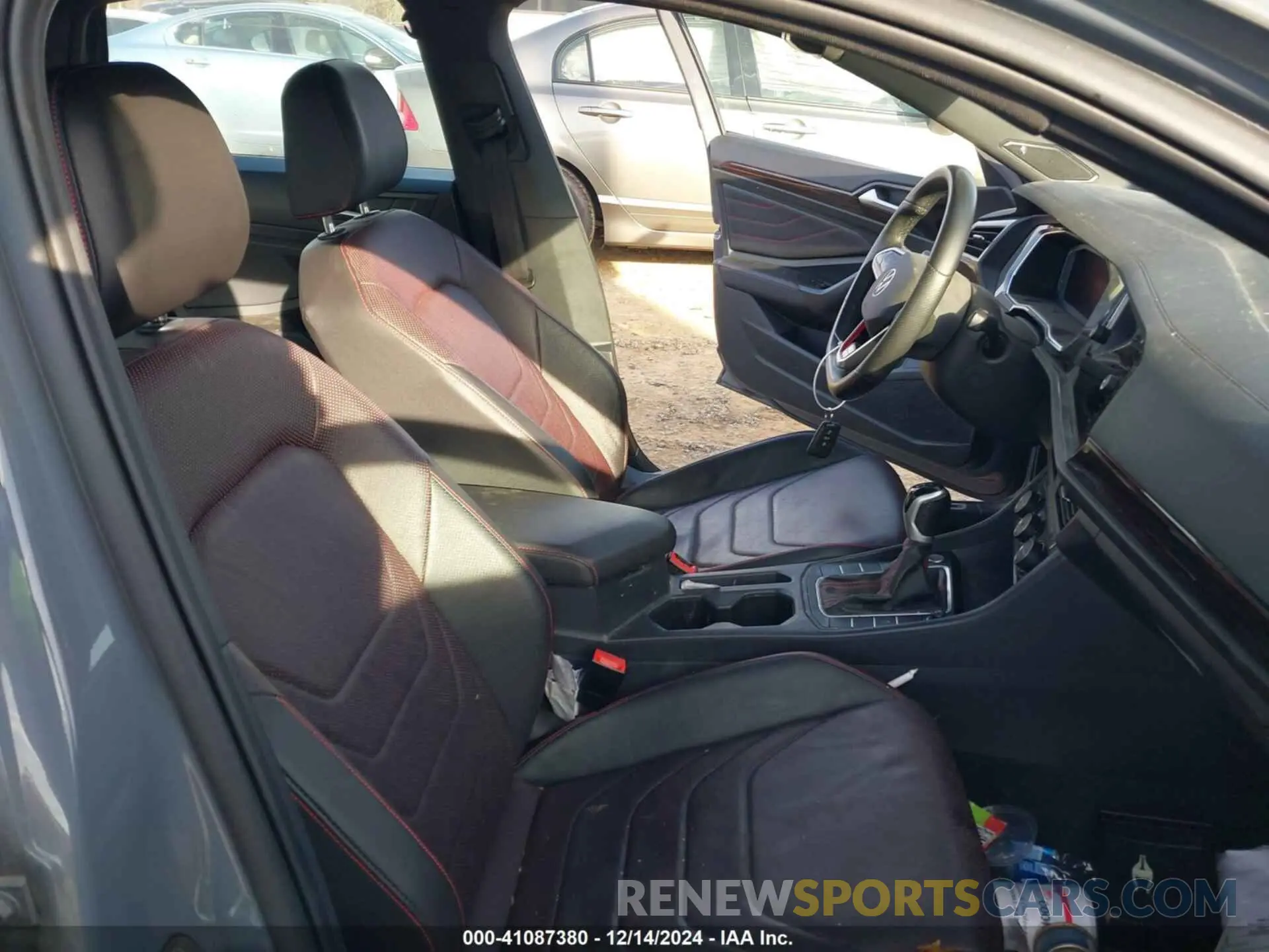 5 fotografías del automóvil dañado 3VW1T7BU5PM015795 VOLKSWAGEN JETTA GLI 2023