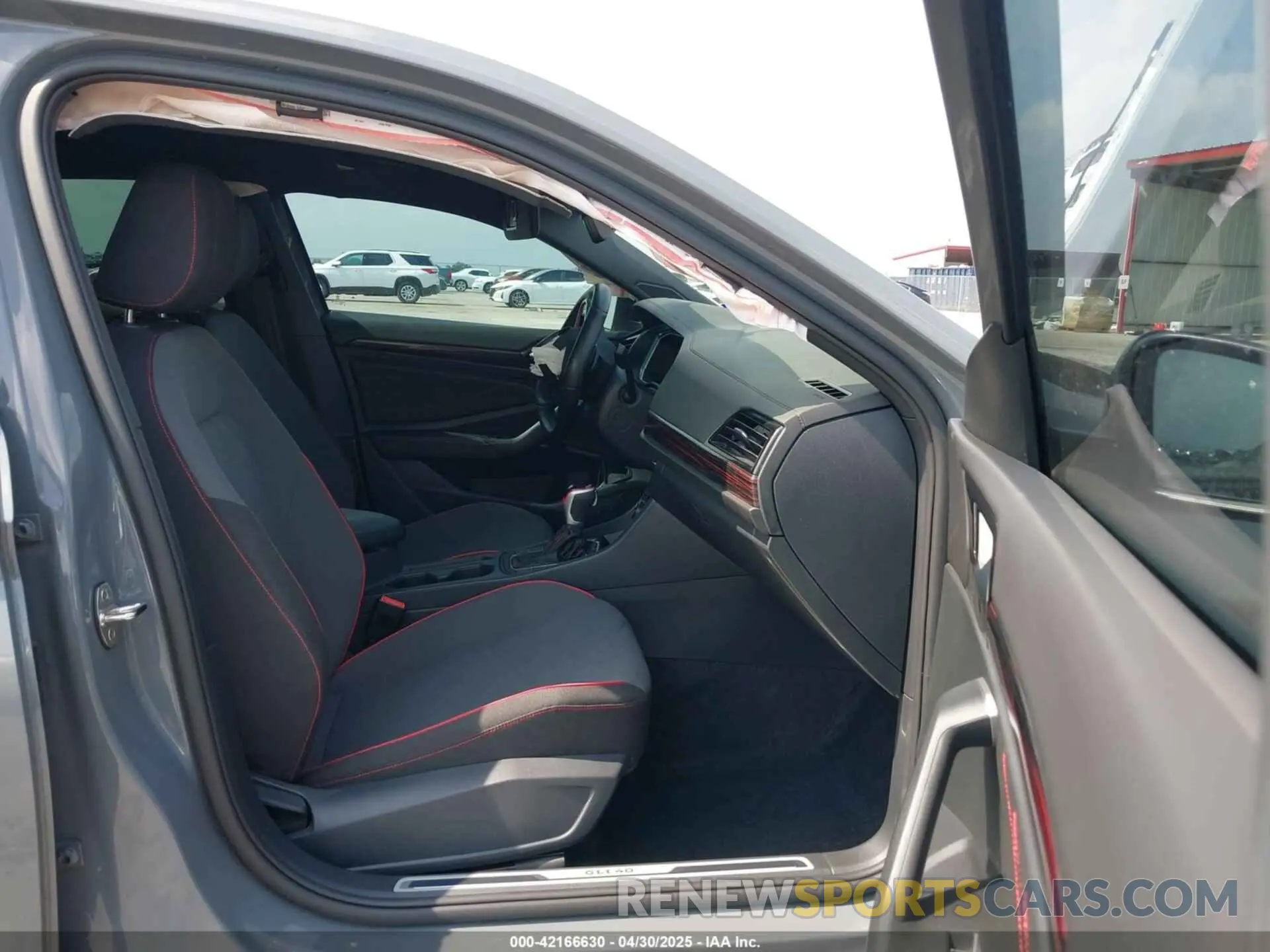 5 fotografías del automóvil dañado 3VW9T7BUXRM021579 VOLKSWAGEN JETTA GLI 2024