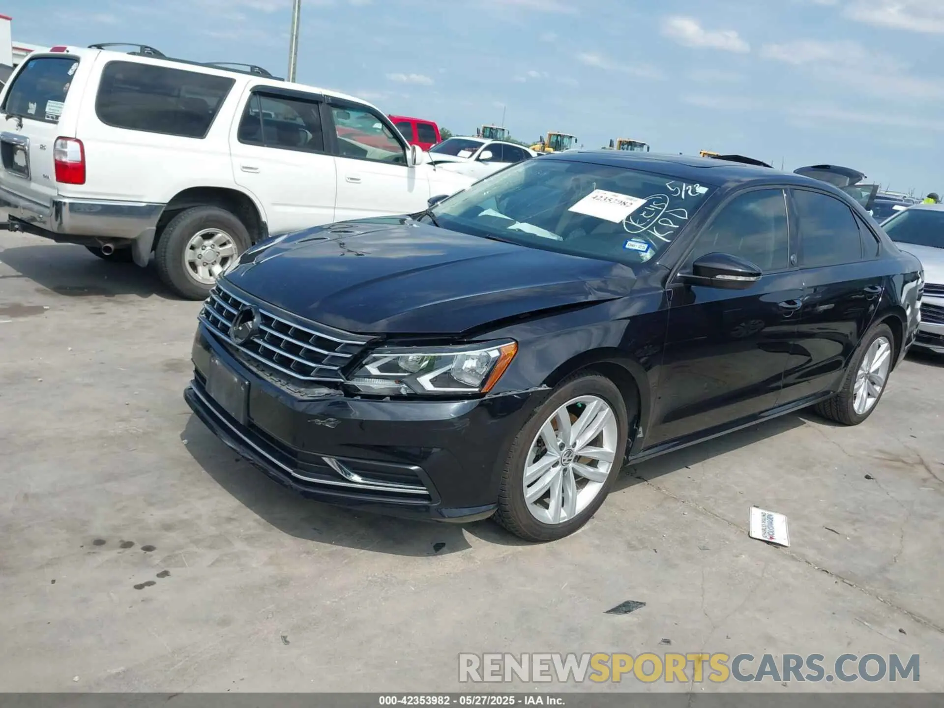 2 fotografías del automóvil dañado 1VWLA7A30KC013101 VOLKSWAGEN PASSAT 2019