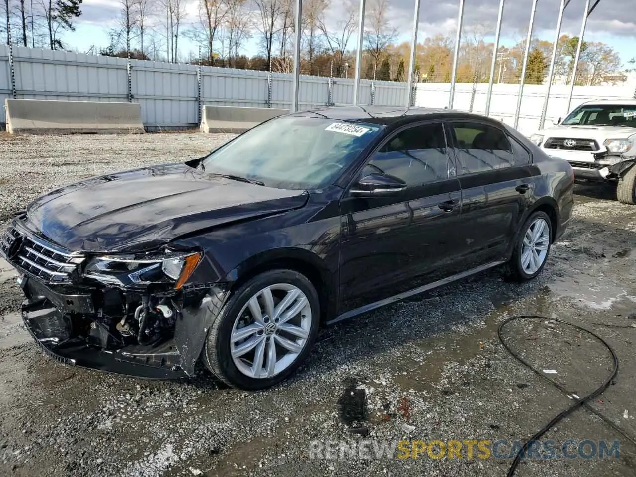 1 fotografías del automóvil dañado 1VWLA7A31KC004813 VOLKSWAGEN PASSAT 2019