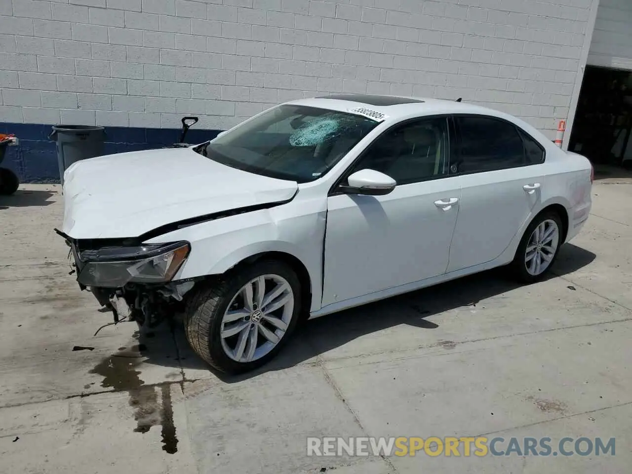 1 fotografías del automóvil dañado 1VWLA7A31KC007064 VOLKSWAGEN PASSAT 2019