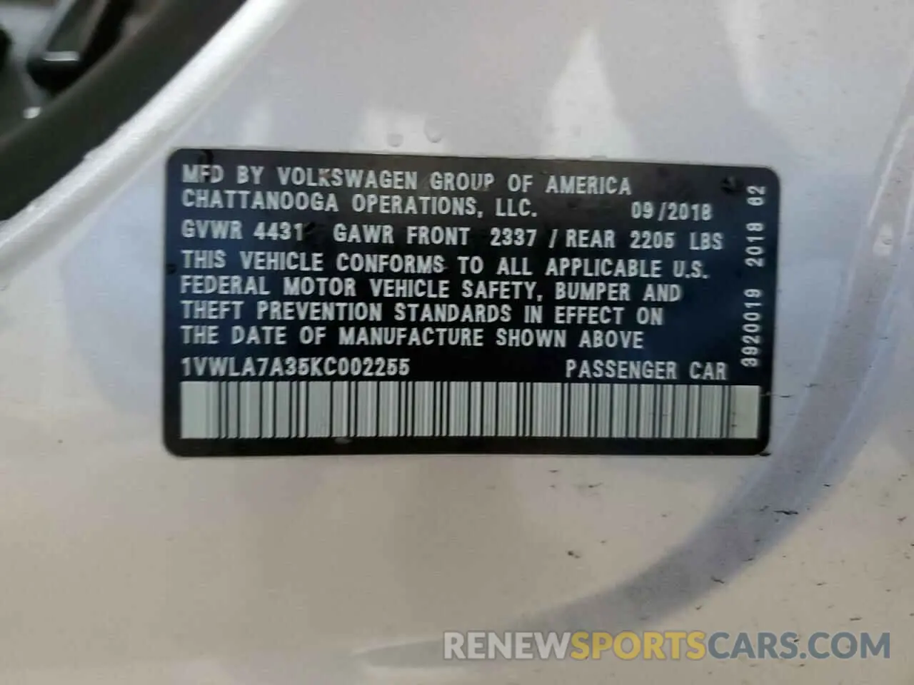 12 fotografías del automóvil dañado 1VWLA7A35KC002255 VOLKSWAGEN PASSAT 2019