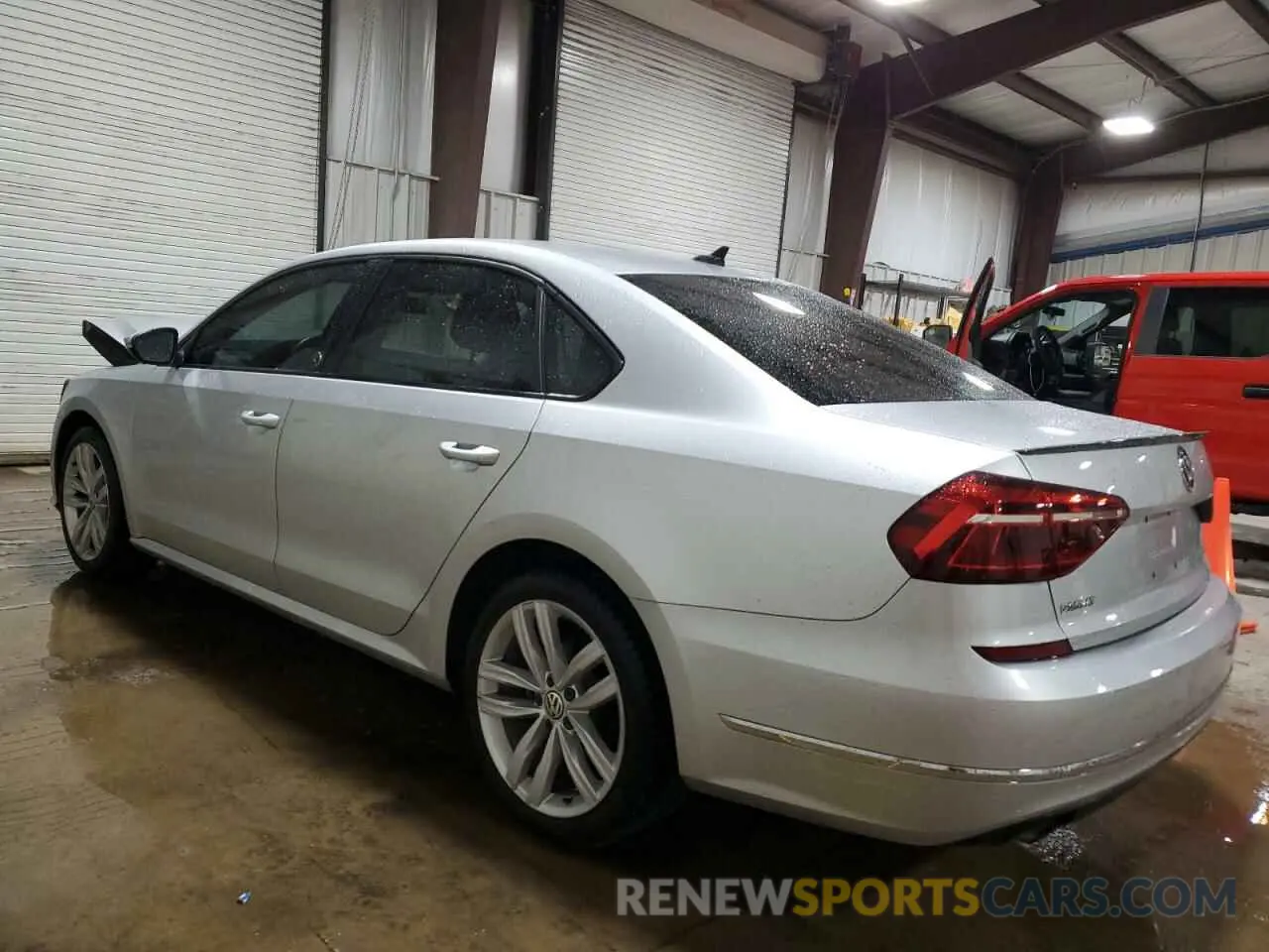 2 fotografías del automóvil dañado 1VWLA7A35KC002255 VOLKSWAGEN PASSAT 2019