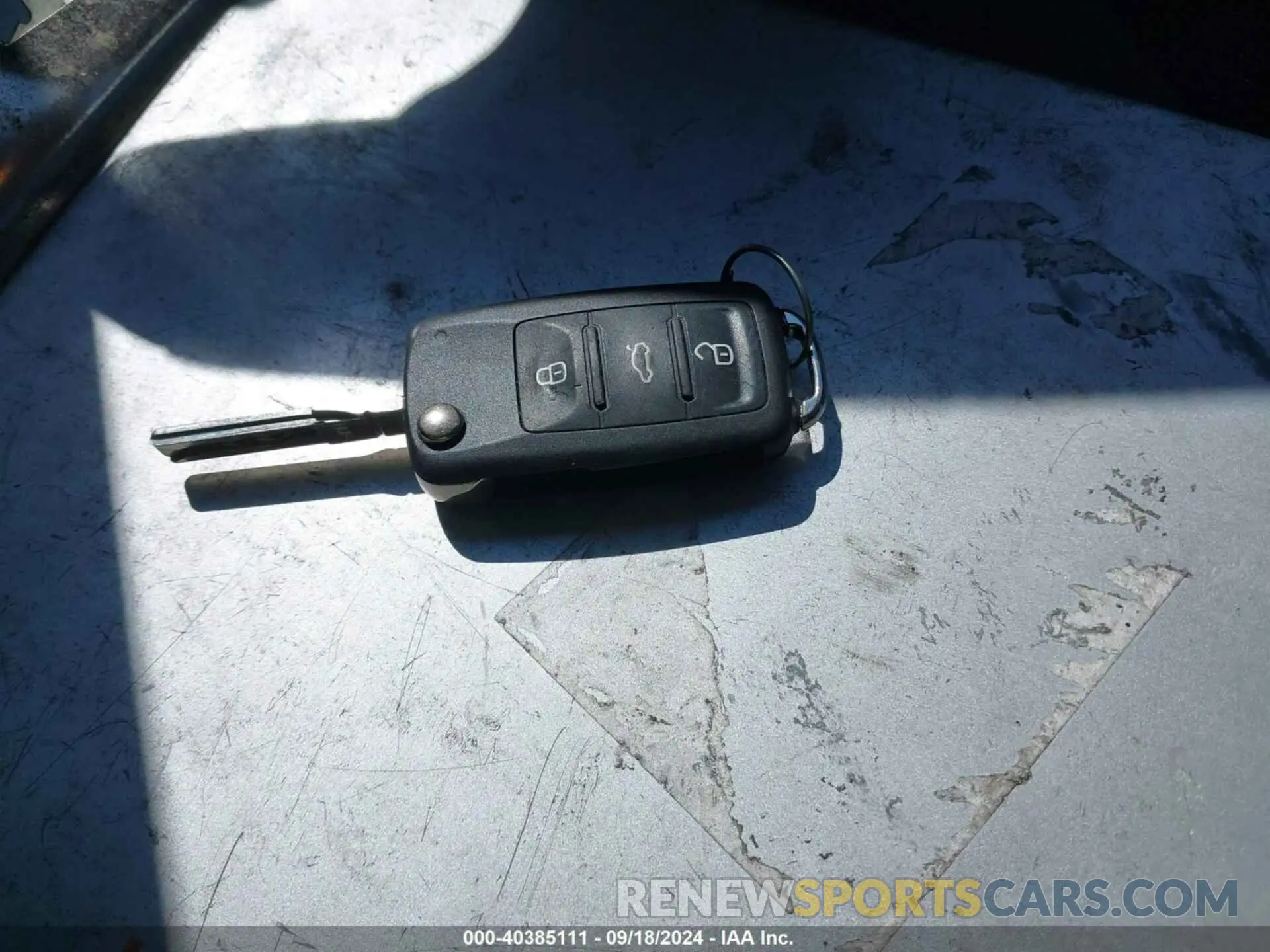 11 fotografías del automóvil dañado 1VWLA7A35KC011084 VOLKSWAGEN PASSAT 2019