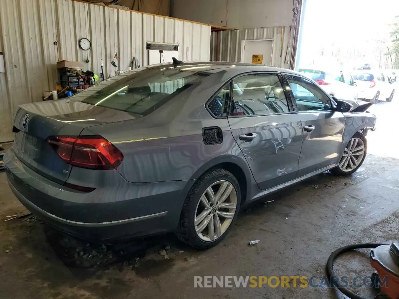 3 fotografías del automóvil dañado 1VWLA7A37KC003794 VOLKSWAGEN PASSAT 2019