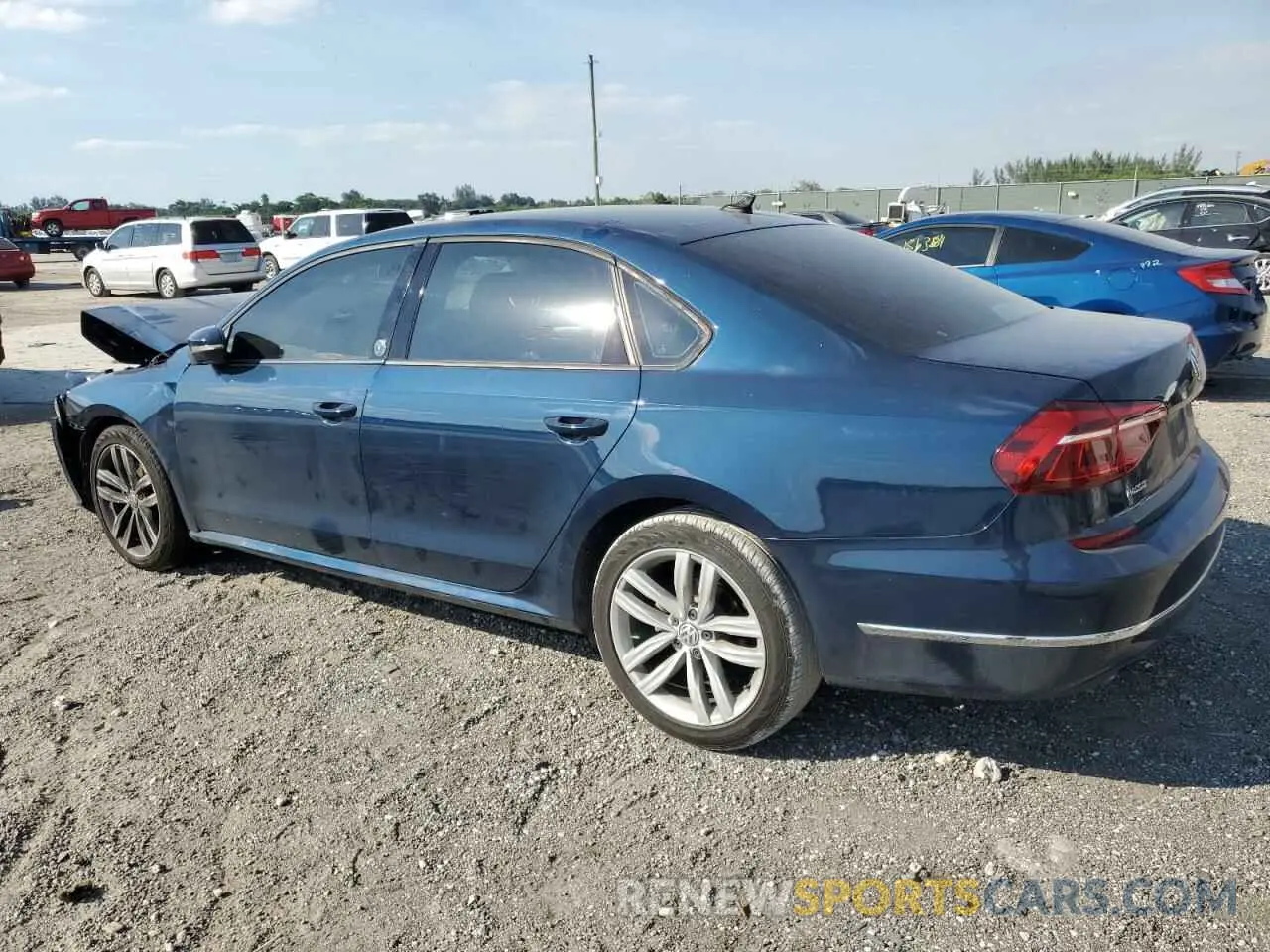 2 fotografías del automóvil dañado 1VWLA7A37KC009322 VOLKSWAGEN PASSAT 2019