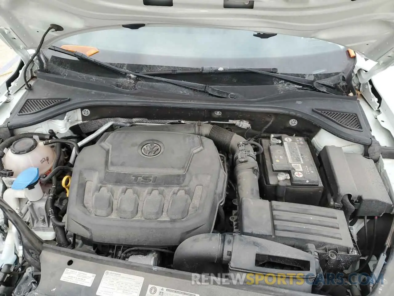 11 fotografías del automóvil dañado 1VWLA7A37KC010650 VOLKSWAGEN PASSAT 2019