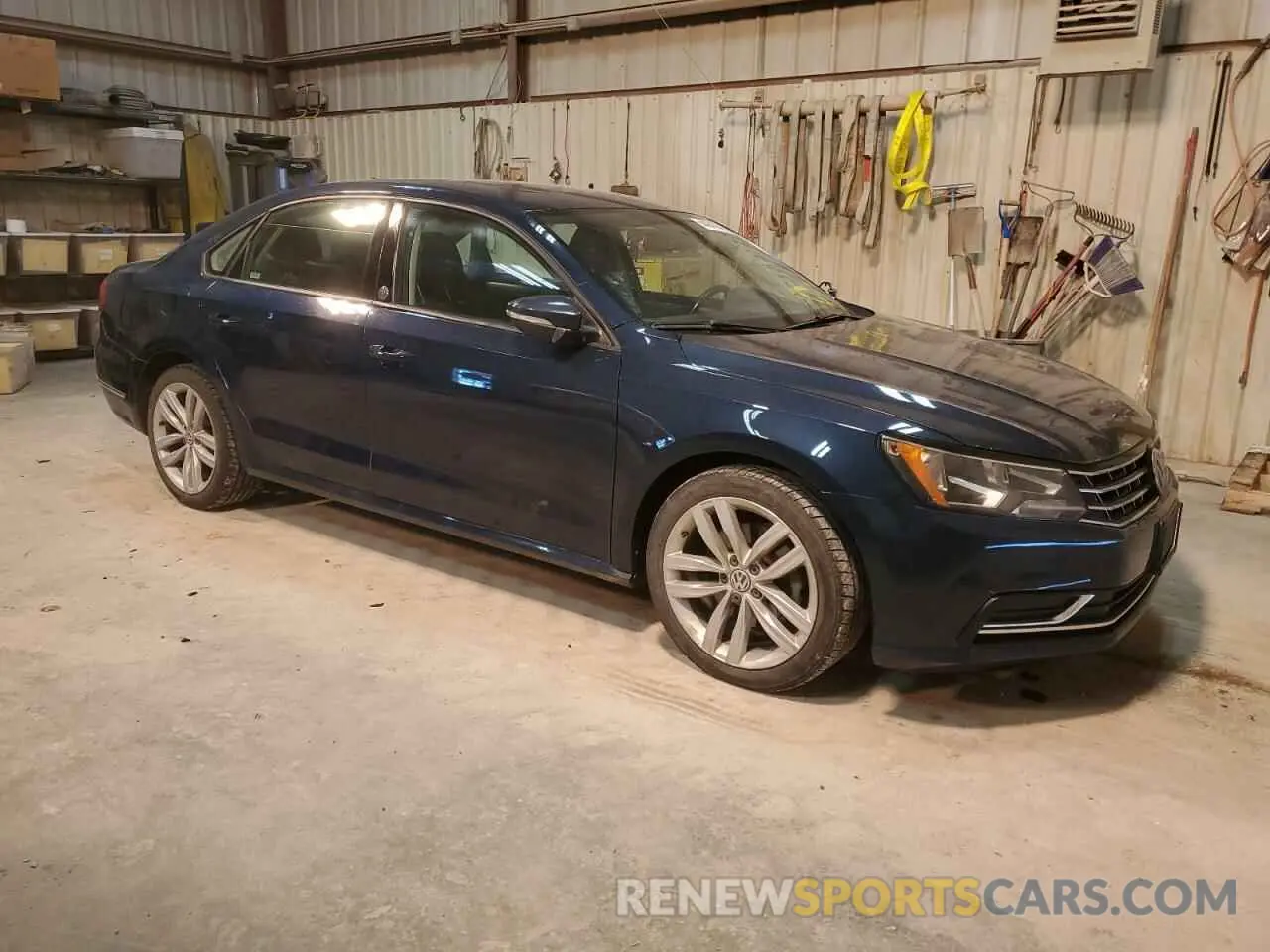 4 fotografías del automóvil dañado 1VWLA7A38KC012259 VOLKSWAGEN PASSAT 2019