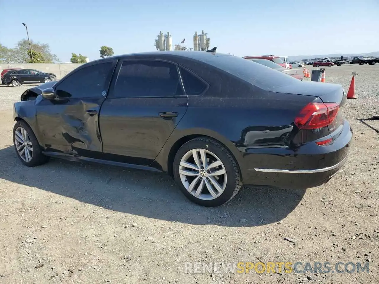 2 fotografías del automóvil dañado 1VWLA7A39KC003537 VOLKSWAGEN PASSAT 2019