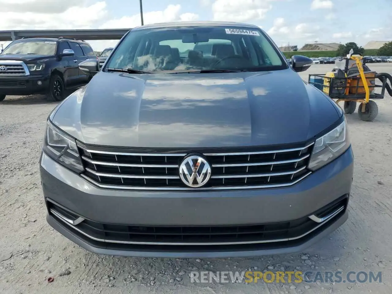 5 fotografías del automóvil dañado 1VWLA7A3XKC001733 VOLKSWAGEN PASSAT 2019