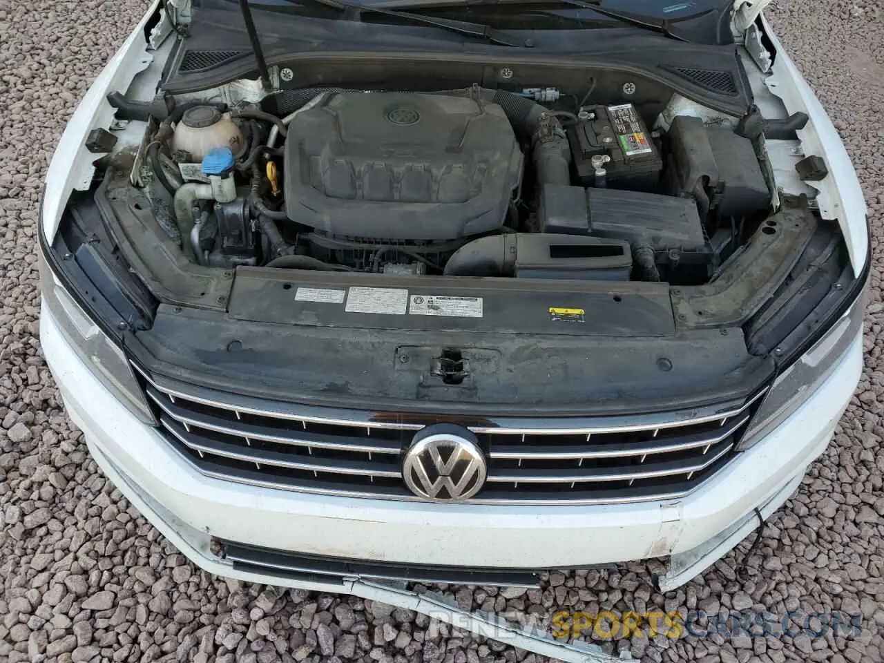 11 fotografías del automóvil dañado 1VWLA7A3XKC011596 VOLKSWAGEN PASSAT 2019