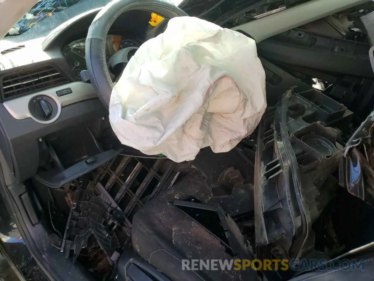 8 fotografías del automóvil dañado 1VWAA7A39LC020945 VOLKSWAGEN PASSAT 2020