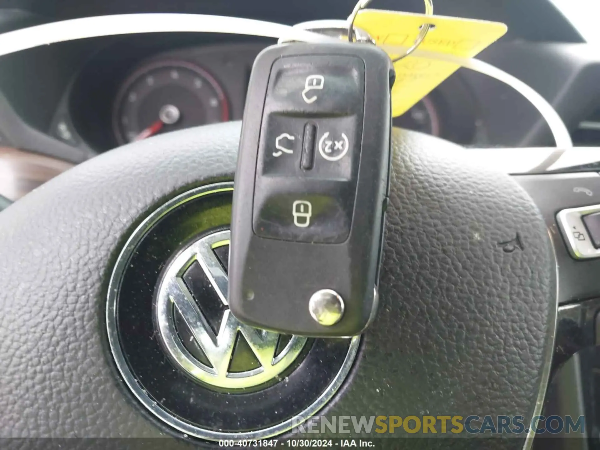 11 fotografías del automóvil dañado 1VWCA7A36LC004758 VOLKSWAGEN PASSAT 2020