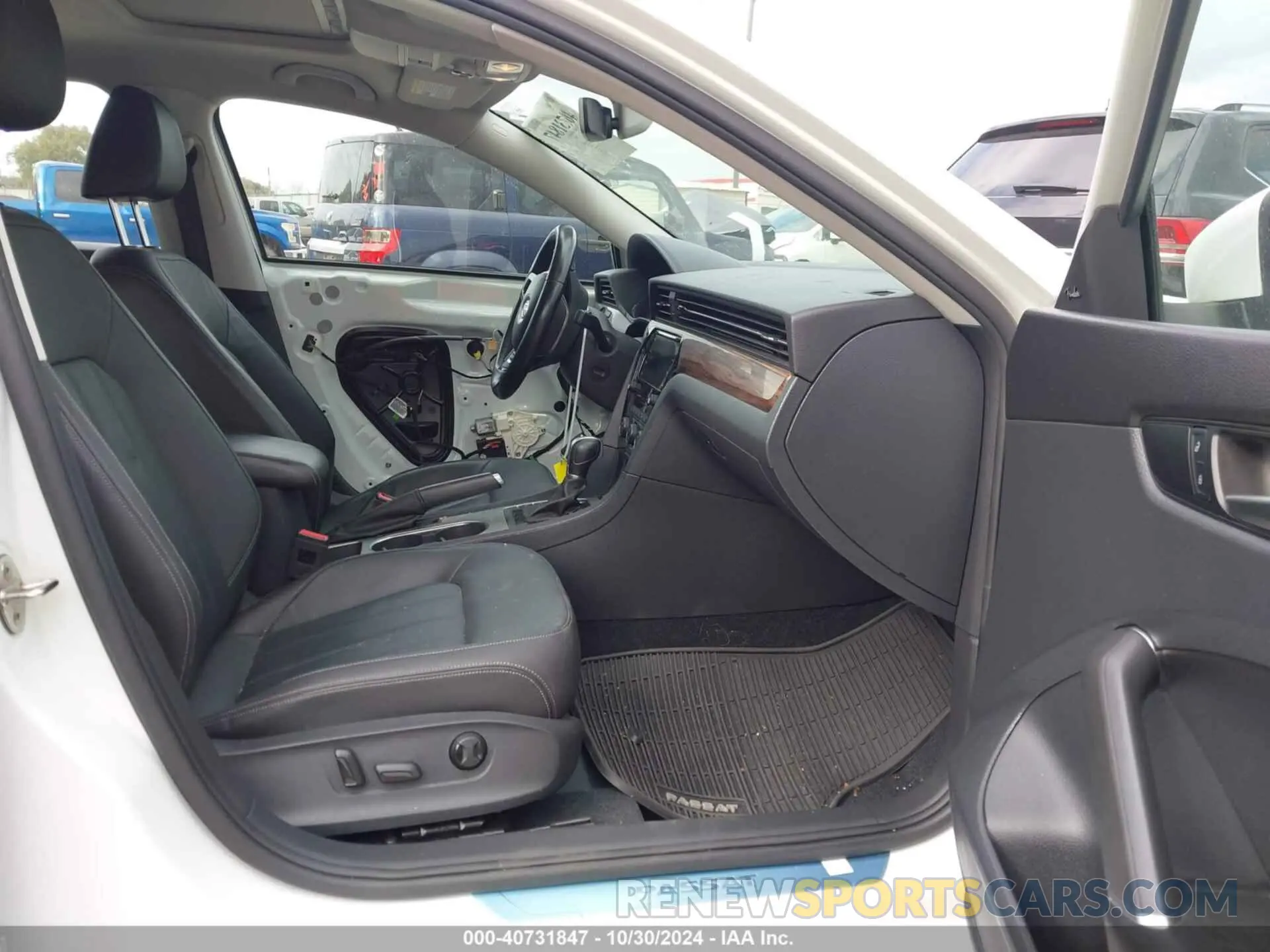 5 fotografías del automóvil dañado 1VWCA7A36LC004758 VOLKSWAGEN PASSAT 2020