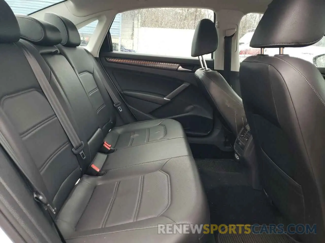10 fotografías del automóvil dañado 1VWMA7A30LC018563 VOLKSWAGEN PASSAT 2020