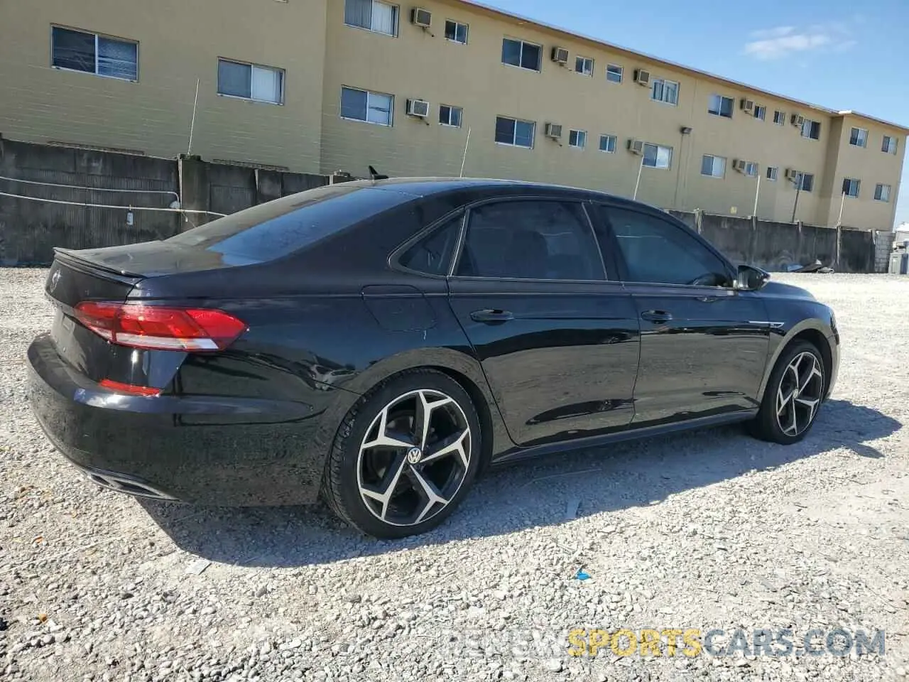 3 fotografías del automóvil dañado 1VWMA7A31LC021729 VOLKSWAGEN PASSAT 2020