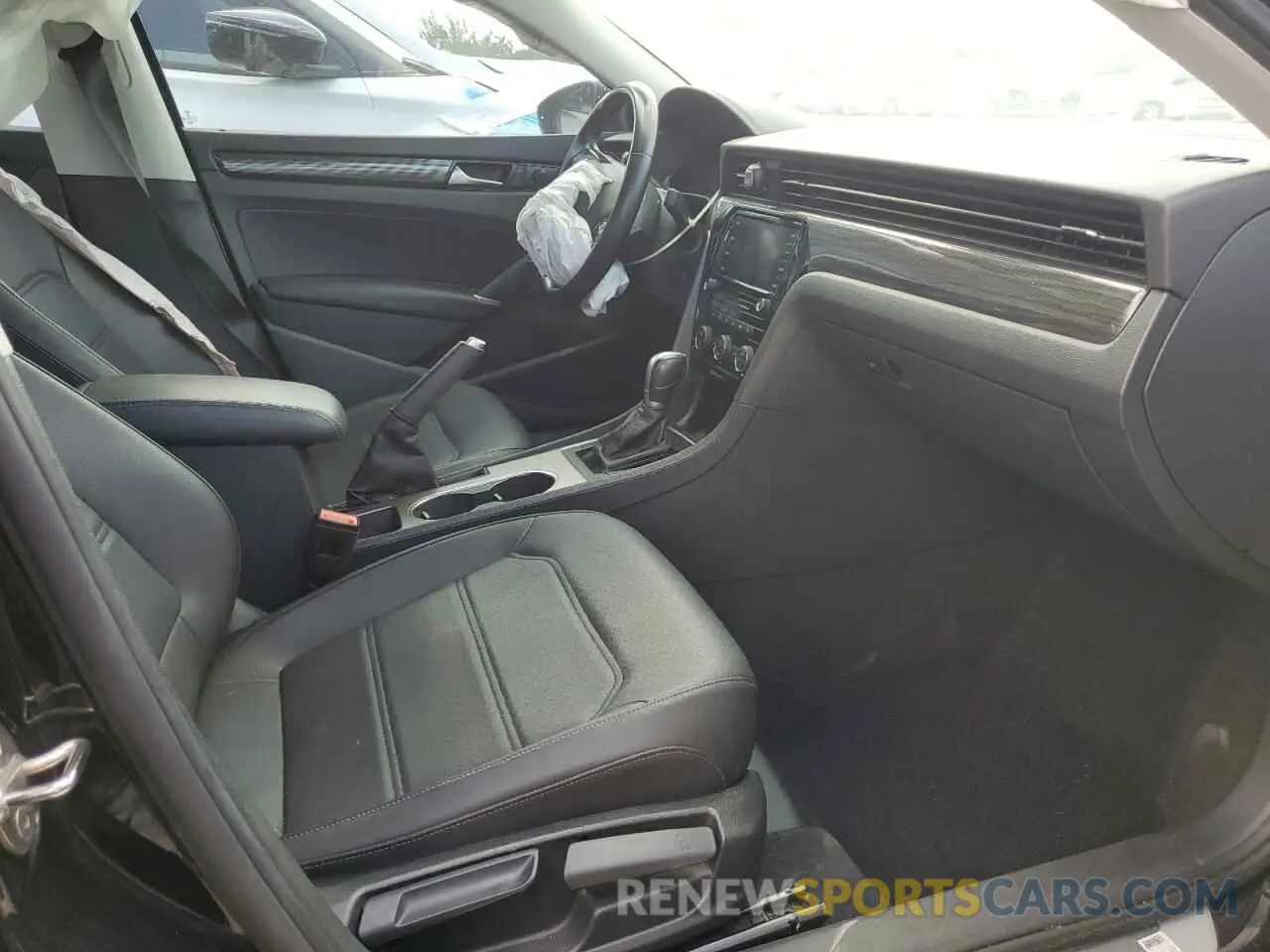 7 fotografías del automóvil dañado 1VWMA7A31LC021729 VOLKSWAGEN PASSAT 2020