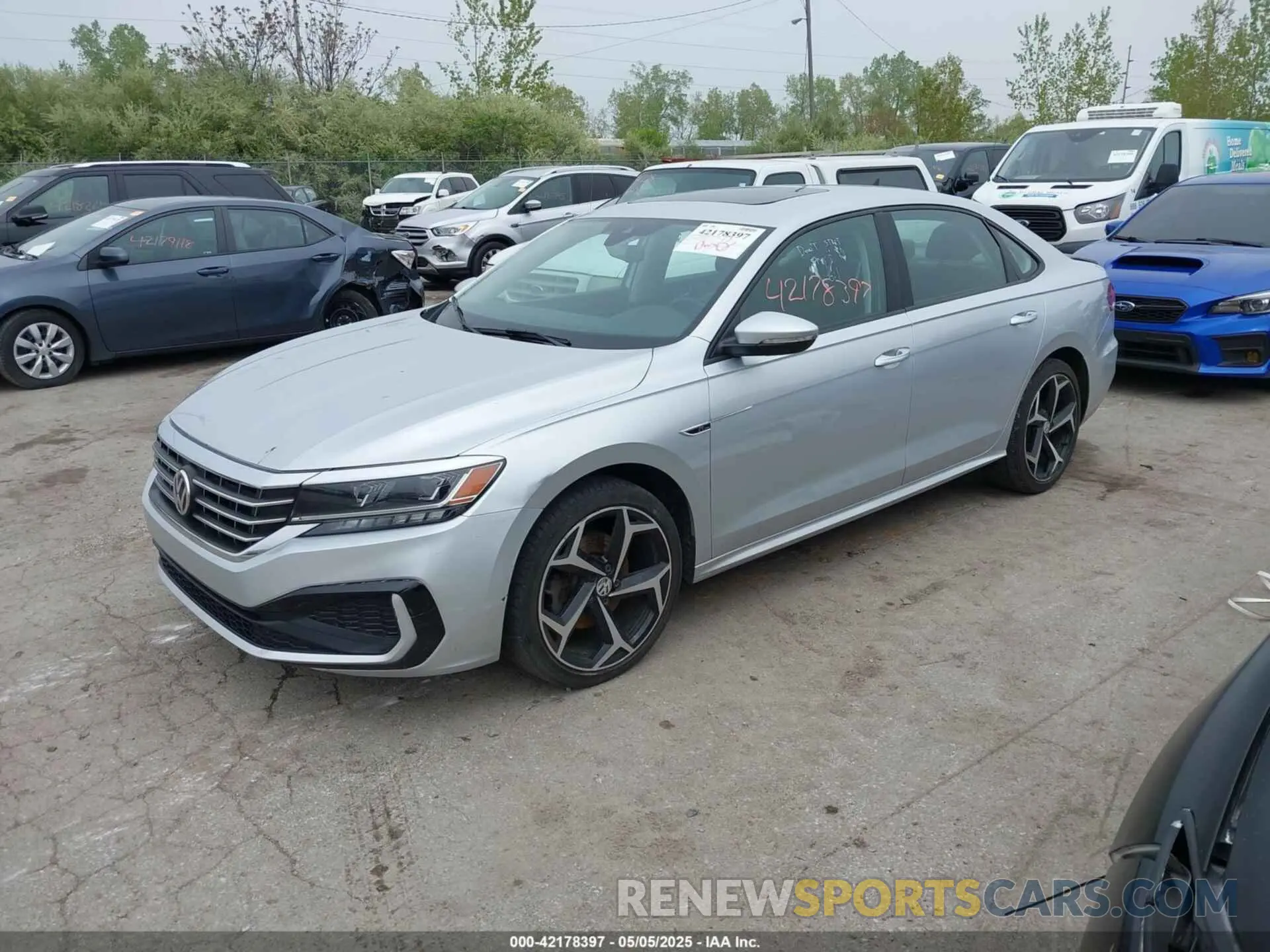 2 fotografías del automóvil dañado 1VWMA7A32LC021805 VOLKSWAGEN PASSAT 2020
