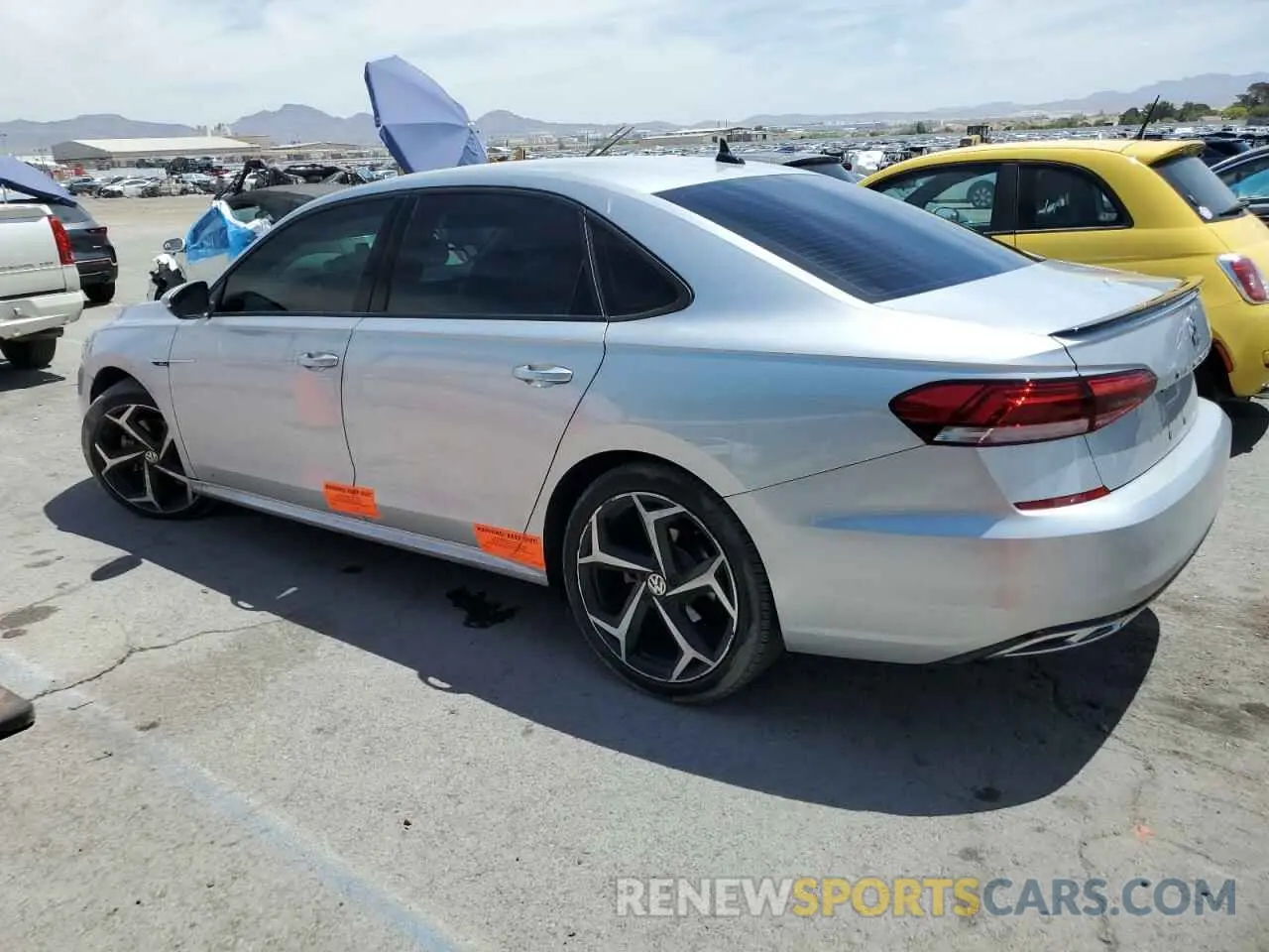 2 fotografías del automóvil dañado 1VWMA7A32LC027684 VOLKSWAGEN PASSAT 2020