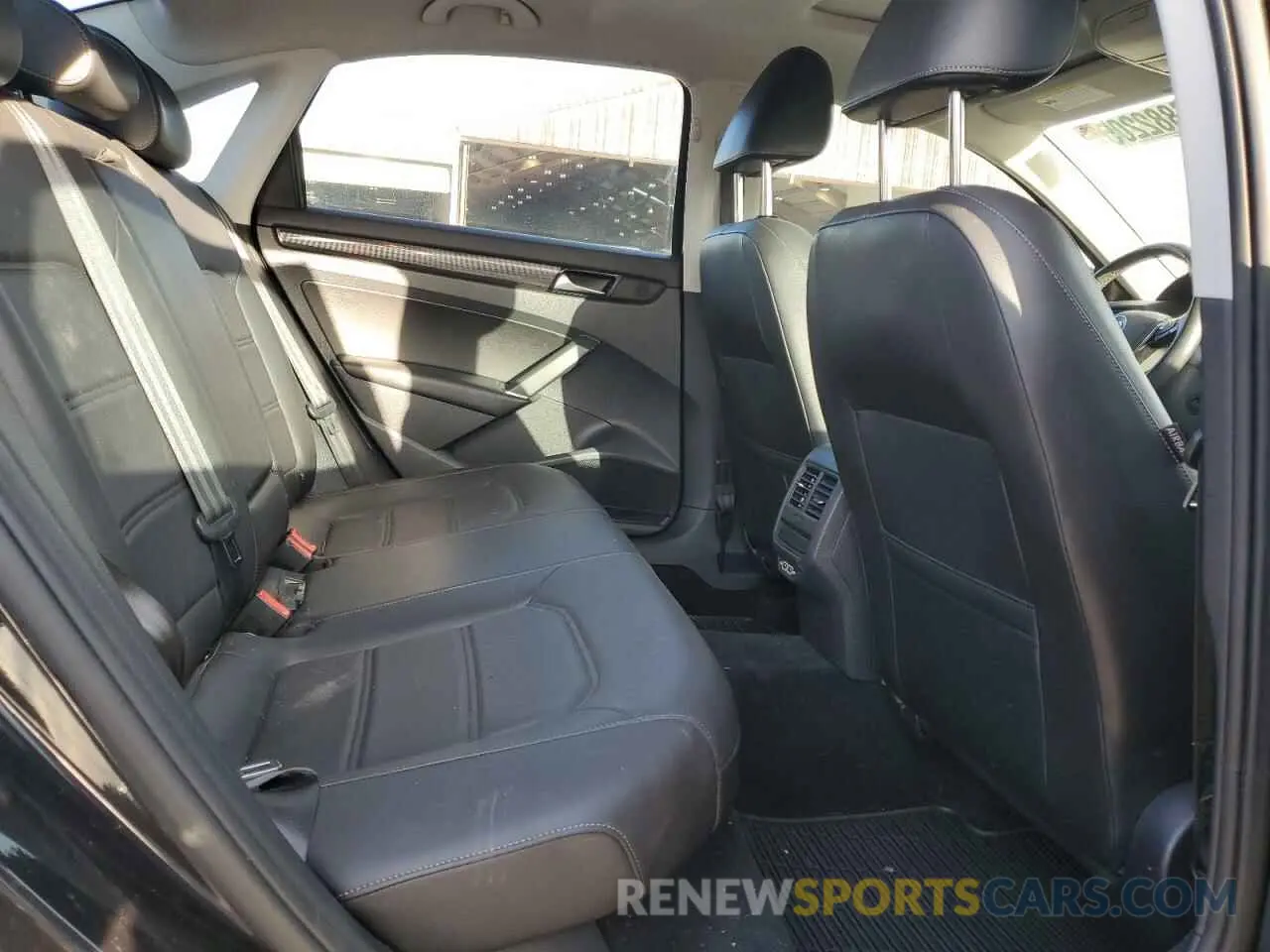 10 fotografías del automóvil dañado 1VWMA7A33LC017889 VOLKSWAGEN PASSAT 2020