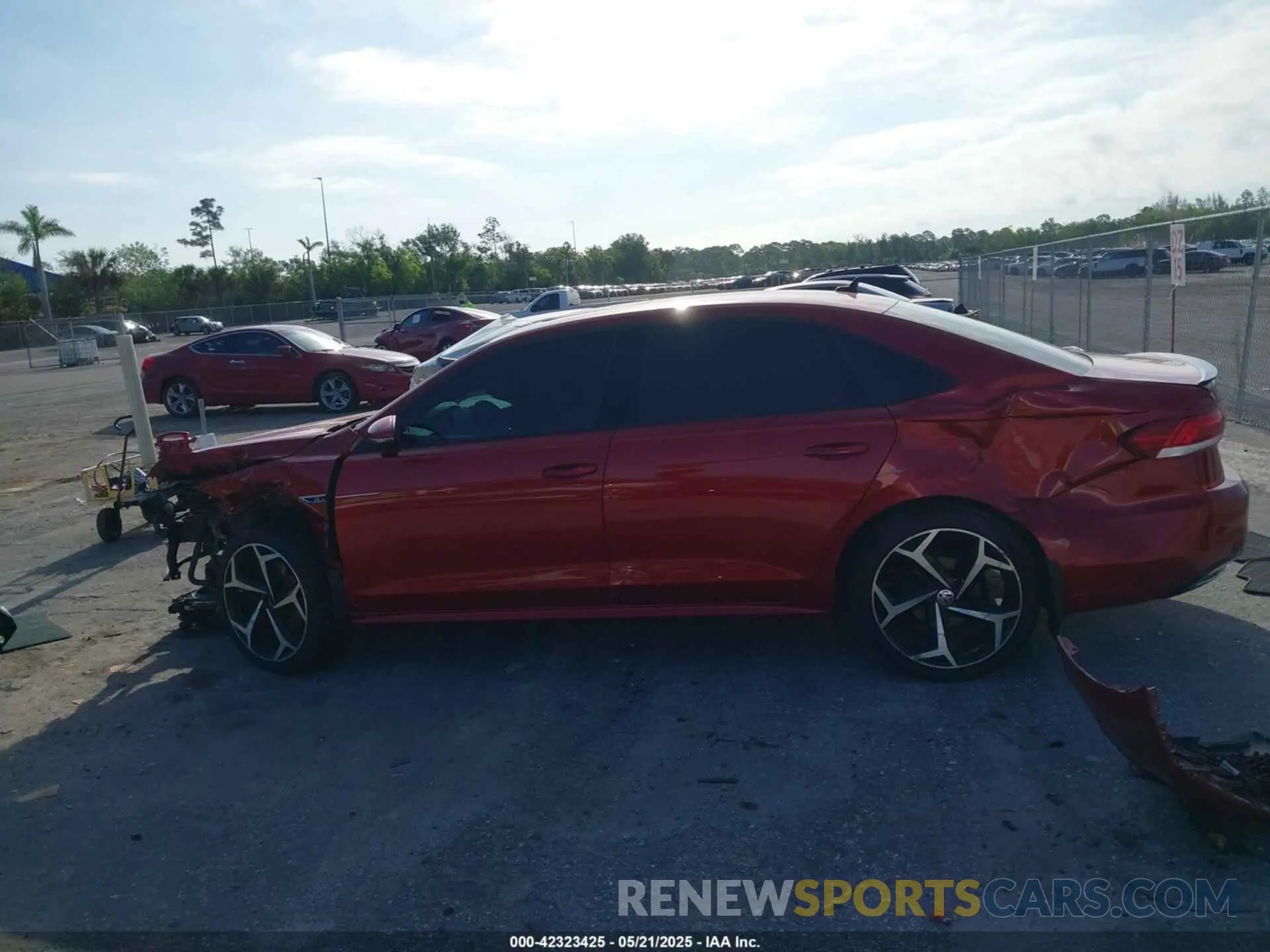 14 fotografías del automóvil dañado 1VWMA7A36LC020561 VOLKSWAGEN PASSAT 2020