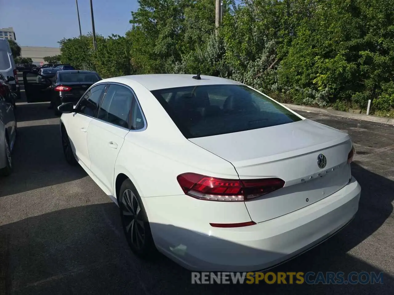 3 fotografías del automóvil dañado 1VWSA7A30LC014553 VOLKSWAGEN PASSAT 2020