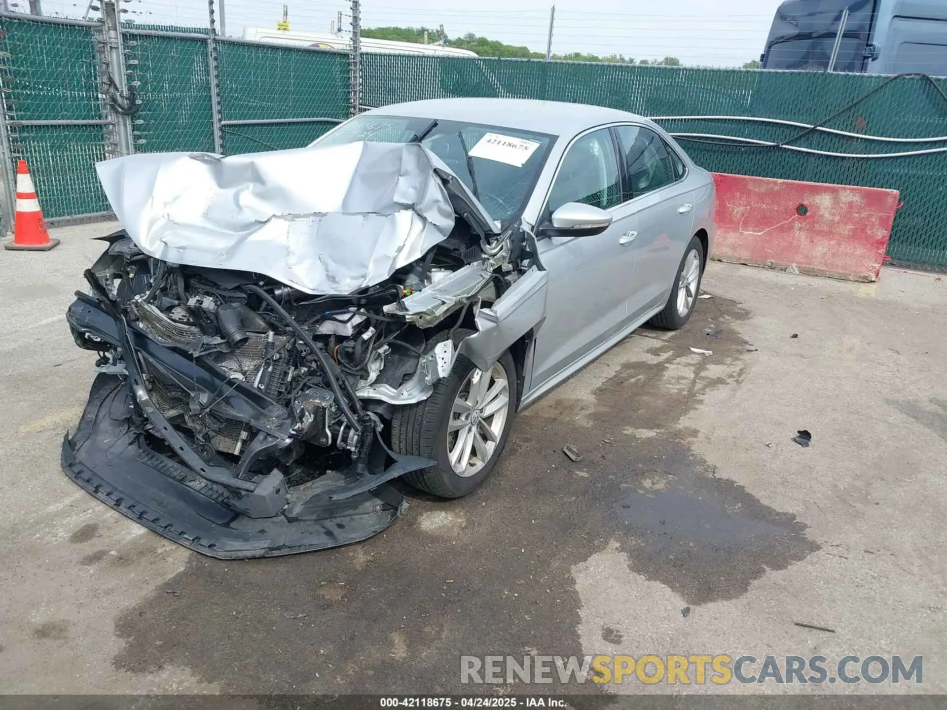 2 fotografías del automóvil dañado 1VWSA7A31LC027280 VOLKSWAGEN PASSAT 2020