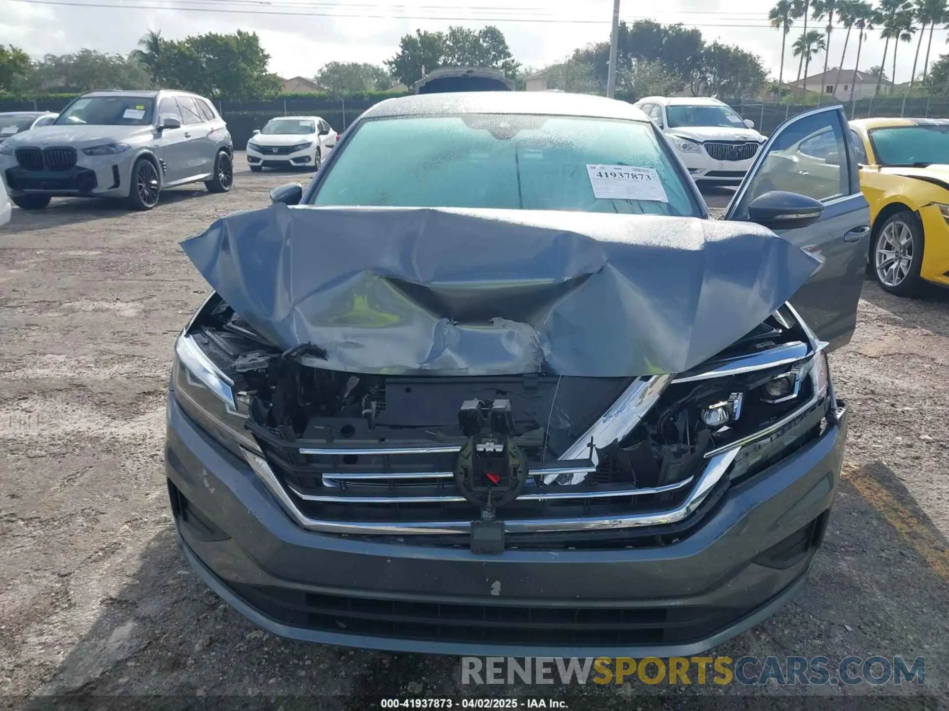 6 fotografías del automóvil dañado 1VWSA7A32LC011511 VOLKSWAGEN PASSAT 2020