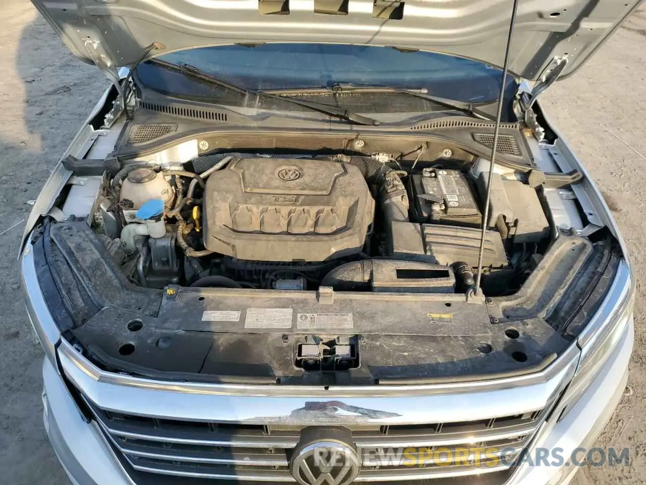 11 fotografías del automóvil dañado 1VWSA7A32LC015882 VOLKSWAGEN PASSAT 2020