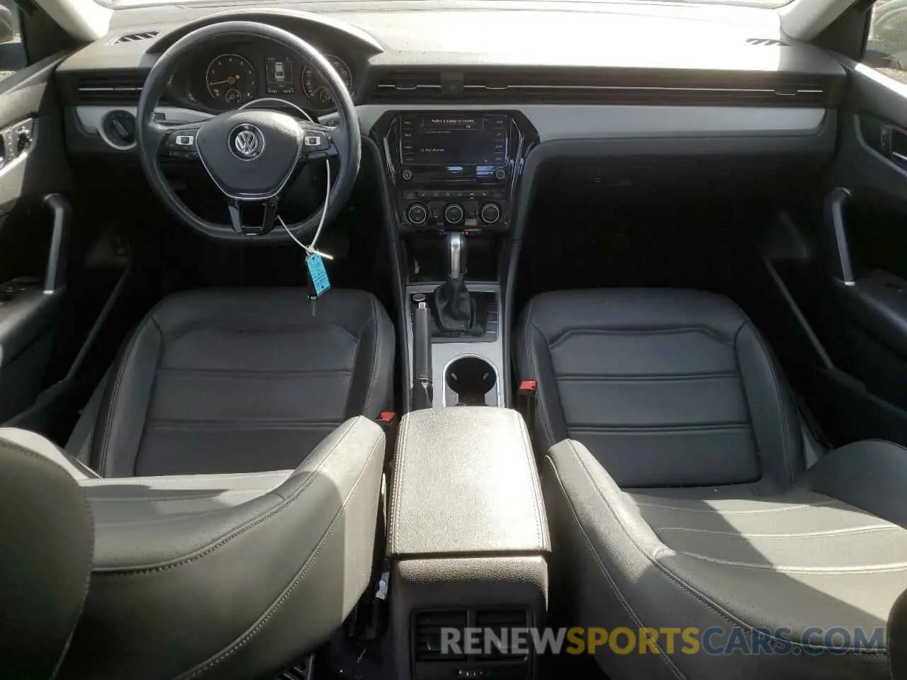 8 fotografías del automóvil dañado 1VWSA7A34LC023868 VOLKSWAGEN PASSAT 2020