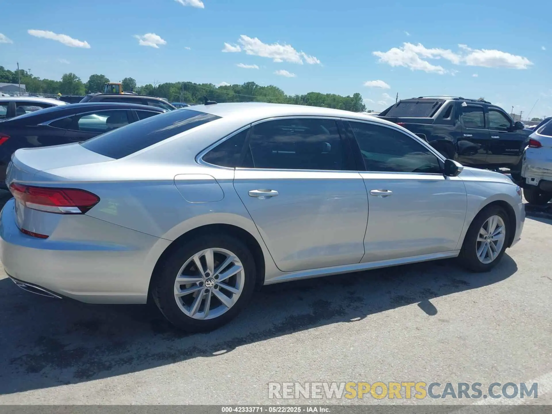 13 fotografías del automóvil dañado 1VWSA7A35LC010546 VOLKSWAGEN PASSAT 2020