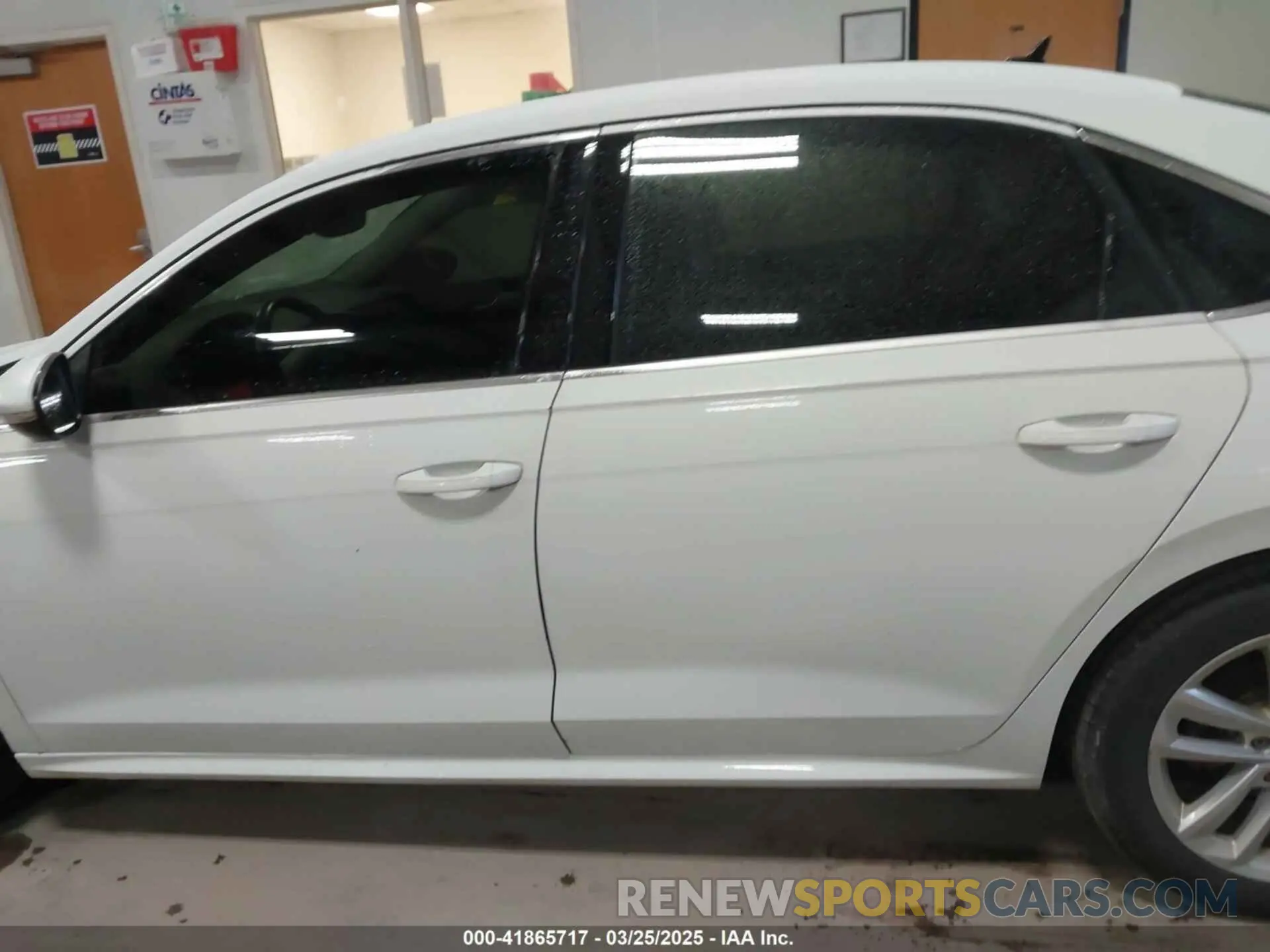 14 fotografías del automóvil dañado 1VWSA7A35LC021689 VOLKSWAGEN PASSAT 2020