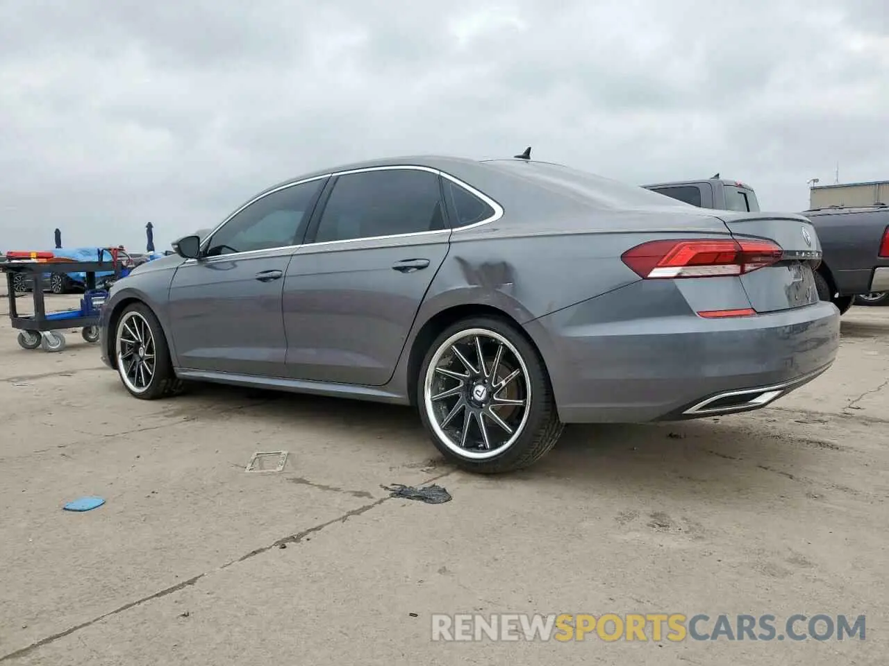 2 fotografías del automóvil dañado 1VWSA7A38LC010962 VOLKSWAGEN PASSAT 2020