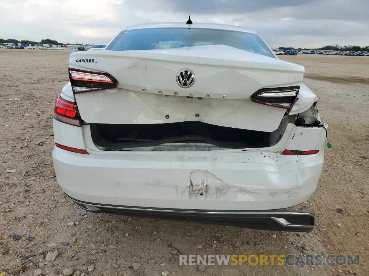 6 fotografías del automóvil dañado 1VWSA7A38LC011156 VOLKSWAGEN PASSAT 2020