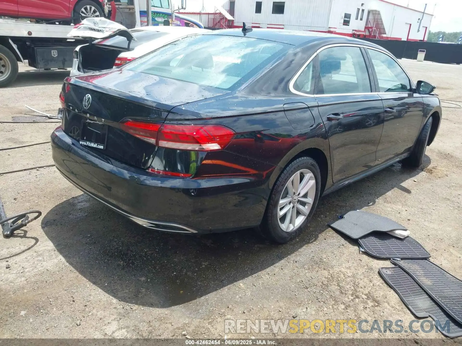 4 fotografías del automóvil dañado 1VWWA7A35LC002769 VOLKSWAGEN PASSAT 2020