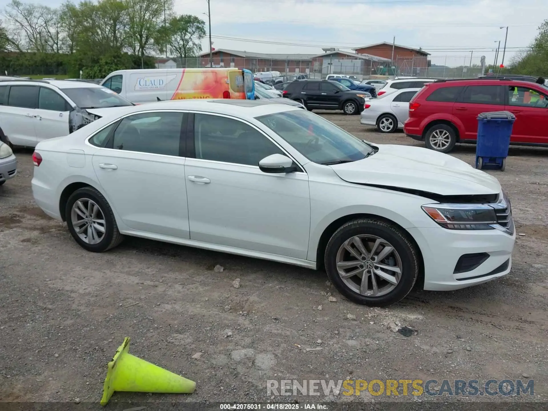 13 fotografías del automóvil dañado 1VWWA7A35LC020866 VOLKSWAGEN PASSAT 2020