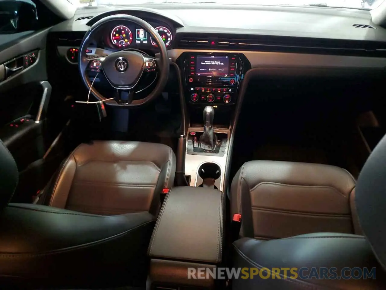8 fotografías del automóvil dañado 1VWWA7A39LC017839 VOLKSWAGEN PASSAT 2020