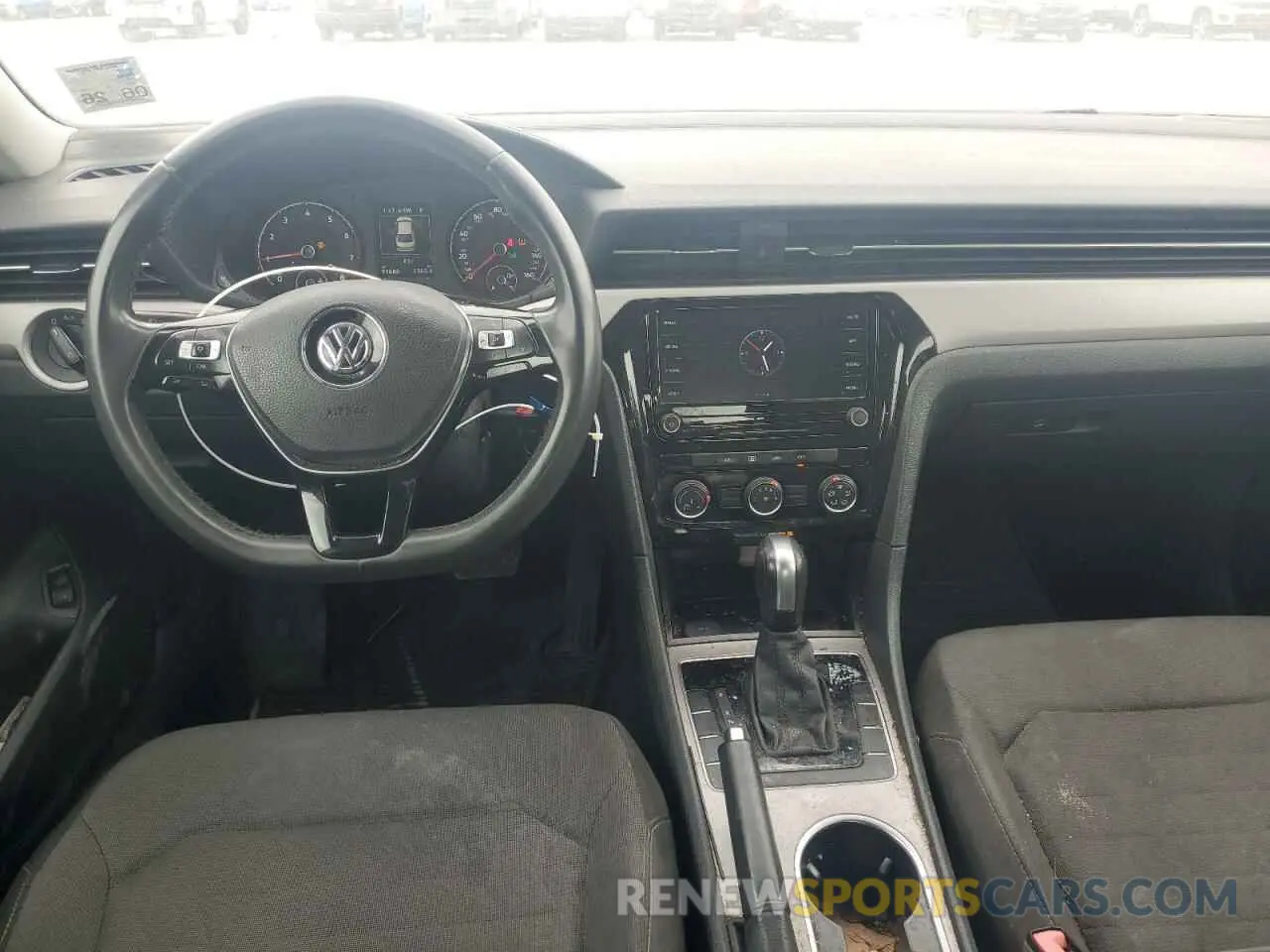 8 fotografías del automóvil dañado 1VWAA7A30MC013545 VOLKSWAGEN PASSAT 2021