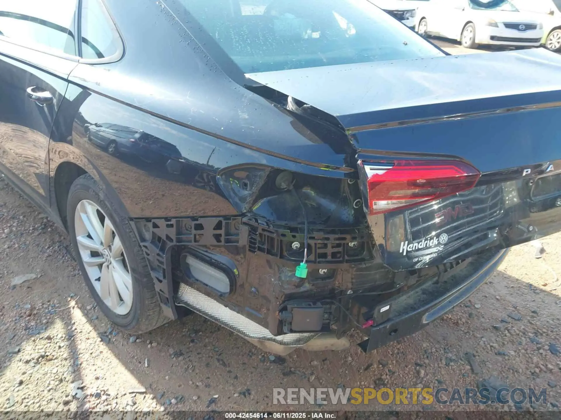 6 fotografías del automóvil dañado 1VWAA7A31MC017829 VOLKSWAGEN PASSAT 2021