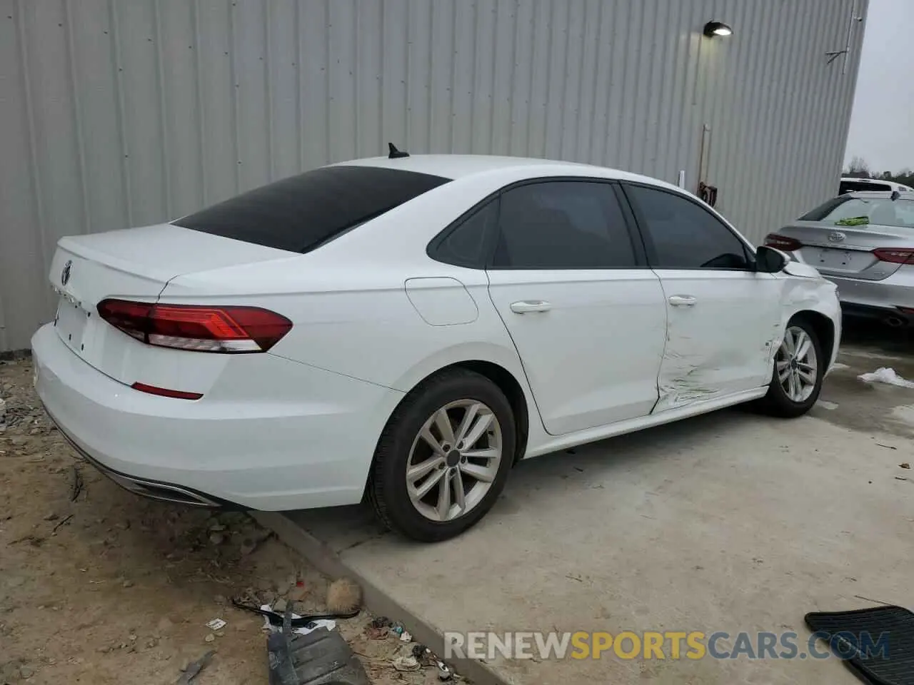 3 fotografías del automóvil dañado 1VWAA7A33MC016584 VOLKSWAGEN PASSAT 2021