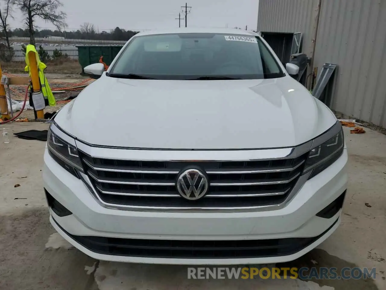 5 fotografías del automóvil dañado 1VWAA7A33MC016584 VOLKSWAGEN PASSAT 2021