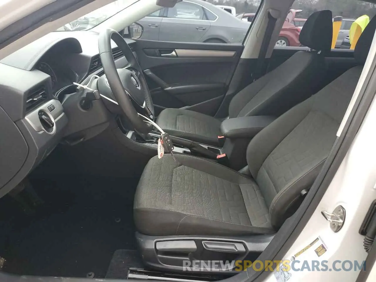 7 fotografías del automóvil dañado 1VWAA7A33MC016584 VOLKSWAGEN PASSAT 2021
