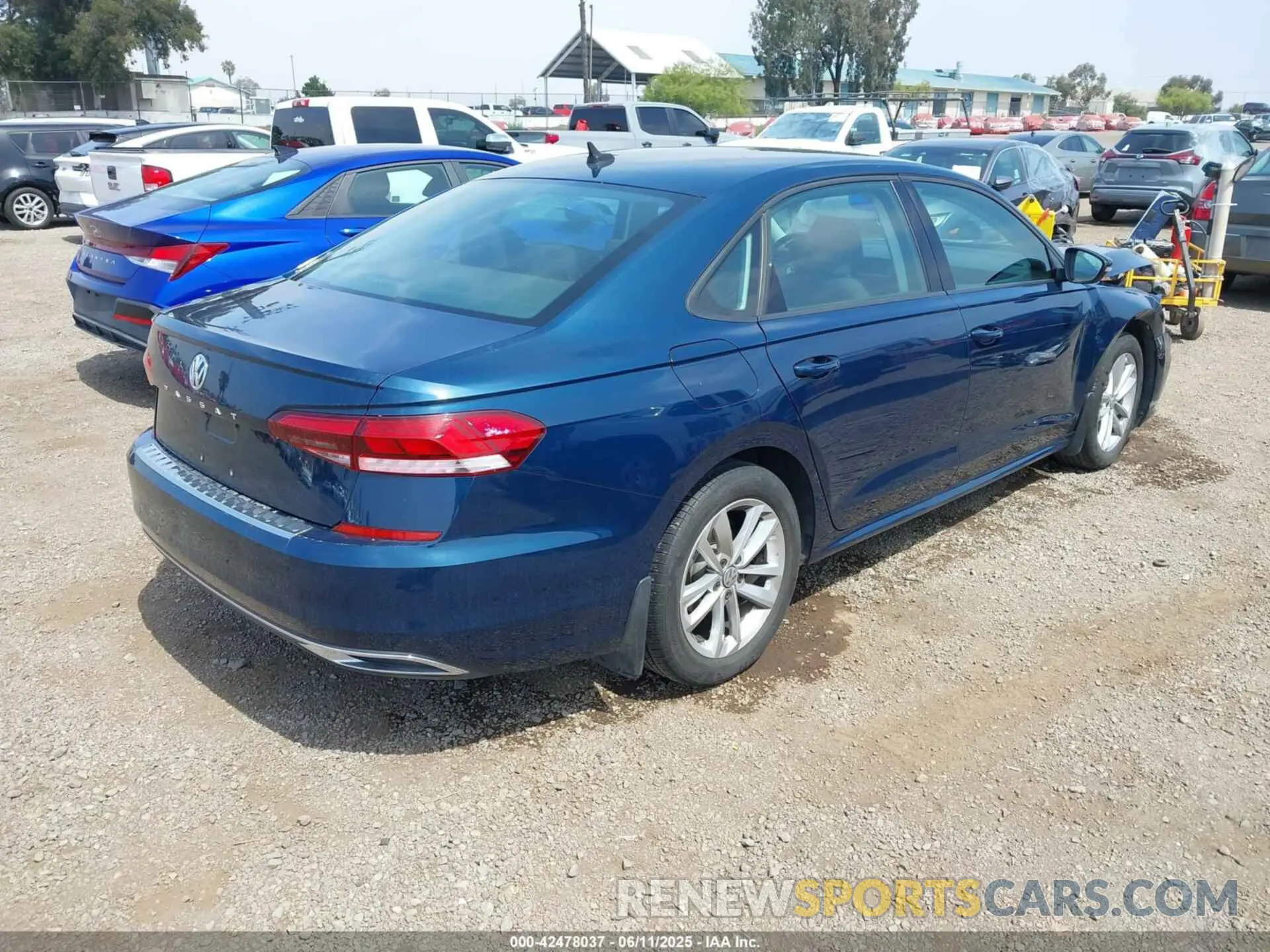 4 fotografías del automóvil dañado 1VWAA7A34MC015699 VOLKSWAGEN PASSAT 2021