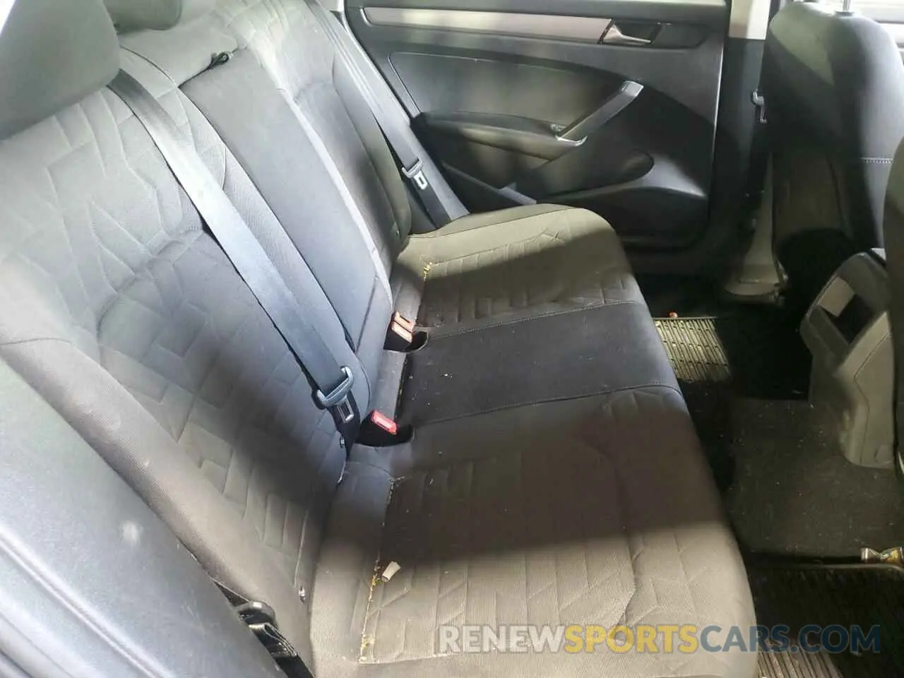10 fotografías del automóvil dañado 1VWAA7A36MC014084 VOLKSWAGEN PASSAT 2021