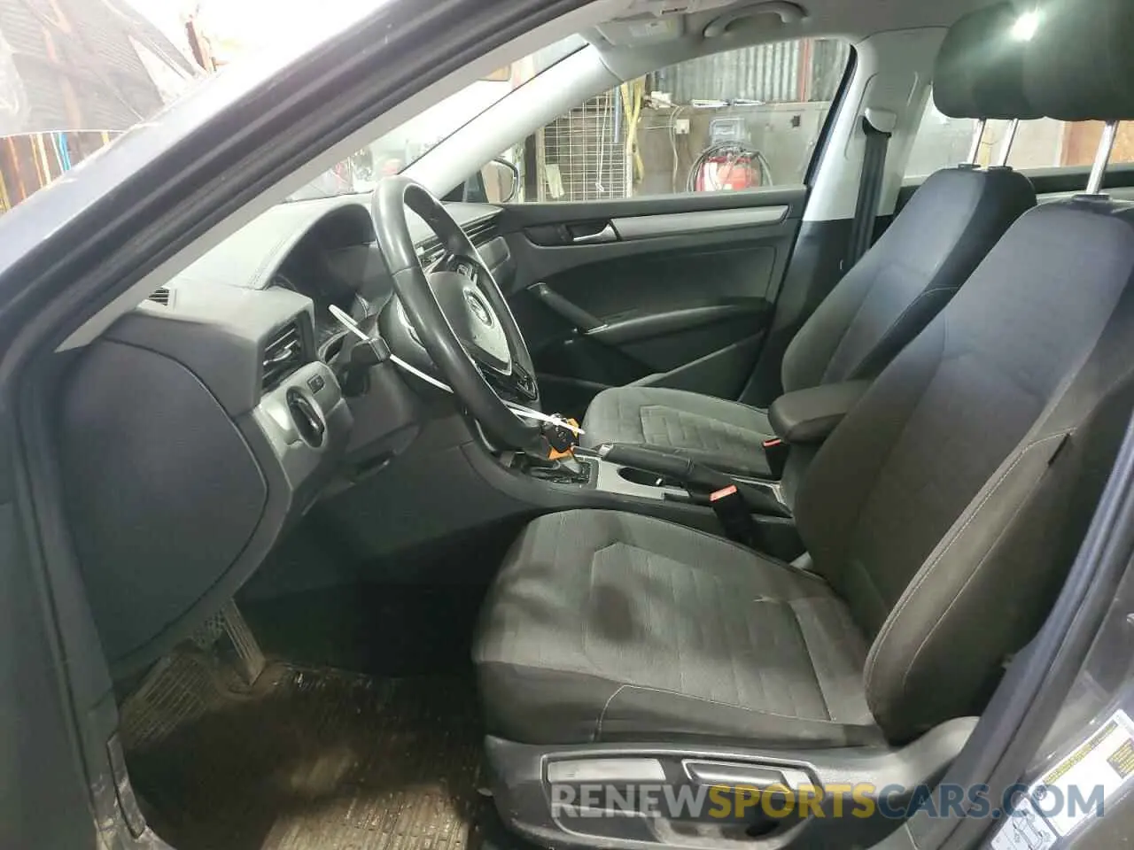 7 fotografías del automóvil dañado 1VWAA7A36MC014084 VOLKSWAGEN PASSAT 2021