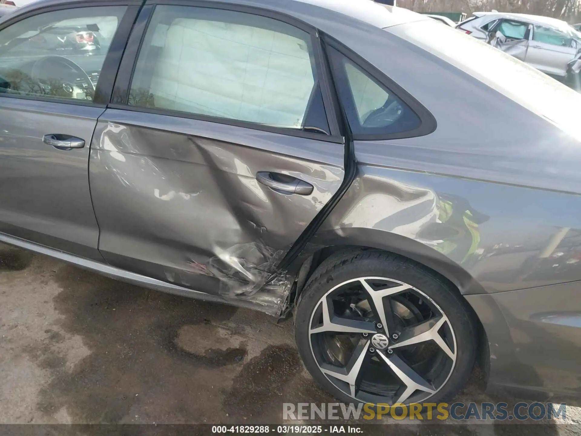 6 fotografías del automóvil dañado 1VWMA7A35MC008516 VOLKSWAGEN PASSAT 2021