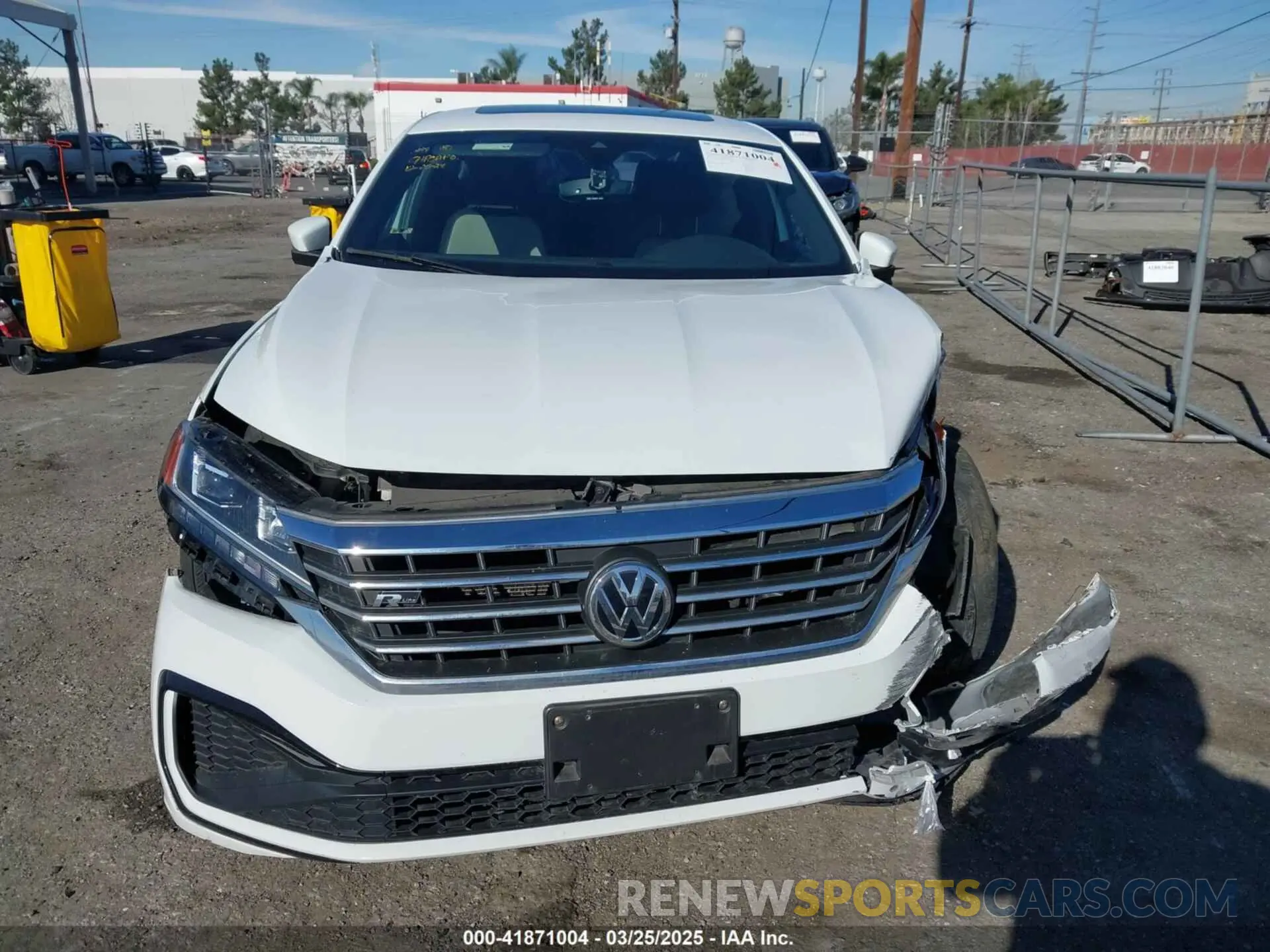 12 fotografías del automóvil dañado 1VWMA7A38MC007750 VOLKSWAGEN PASSAT 2021