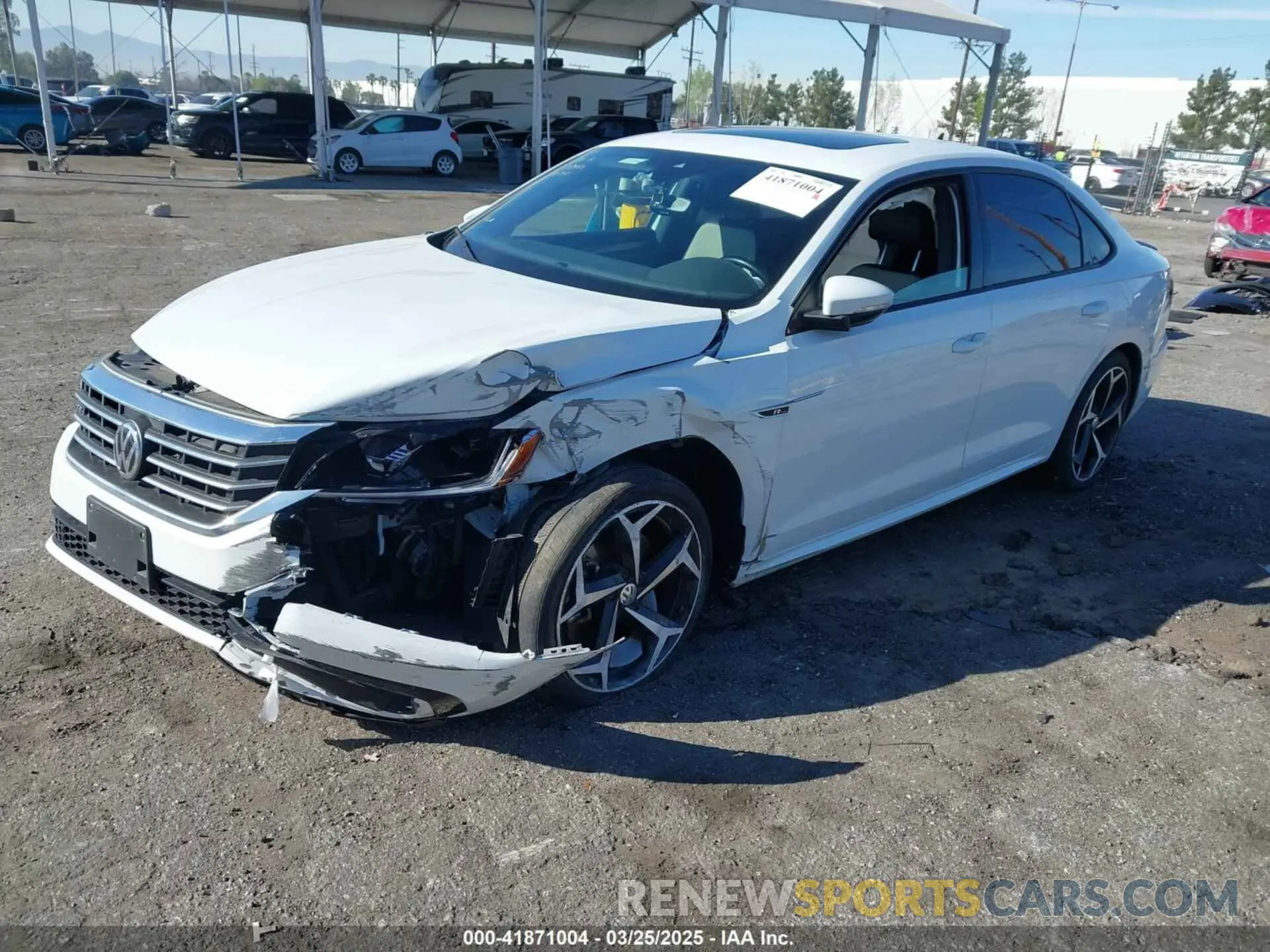 2 fotografías del automóvil dañado 1VWMA7A38MC007750 VOLKSWAGEN PASSAT 2021