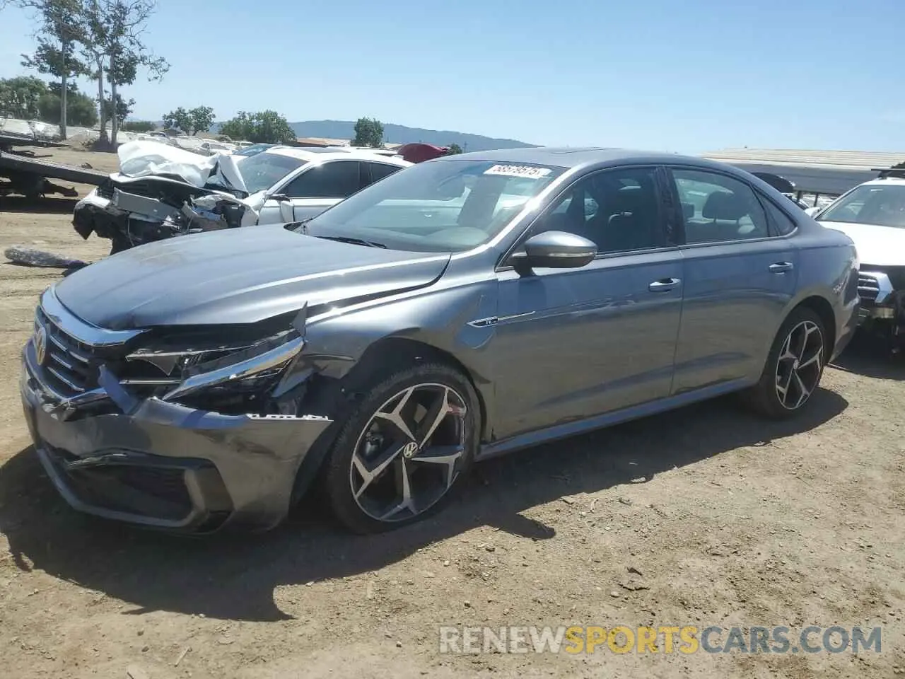 1 fotografías del automóvil dañado 1VWMA7A39MC015355 VOLKSWAGEN PASSAT 2021