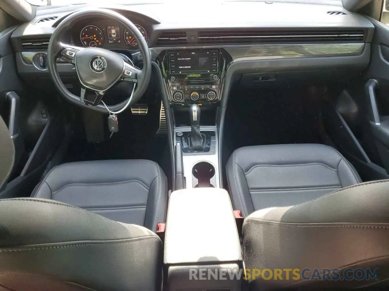 8 fotografías del automóvil dañado 1VWMA7A3XMC014697 VOLKSWAGEN PASSAT 2021